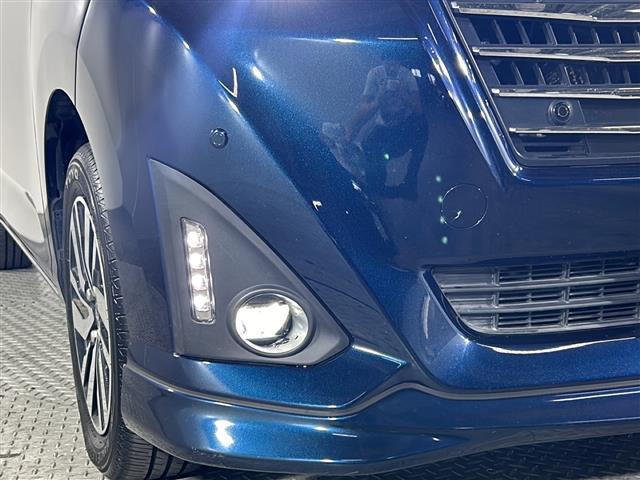 【　フォグランプ　】日本語で霧灯（むとう）と呼ばれるフォグランプは、その名の通り濃い霧が発生した際などに点灯させて、視界を確保する重要なランプです！