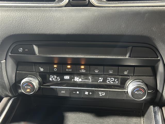 【オートエアコン】車内温度を感知して自動で温度調整をしてくれるのでいつでも快適な車内空間を創り上げます！