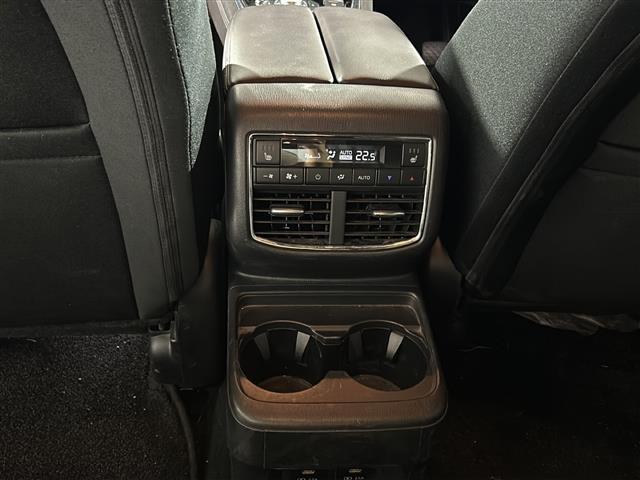 店舗にて現車の確認もできますので、お電話で在庫のご確認の上是非ご来店くださいませ！！！／／