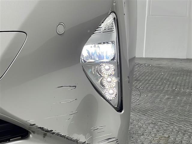 【　フォグランプ　】日本語で霧灯（むとう）と呼ばれるフォグランプは、その名の通り濃い霧が発生した際などに点灯させて、視界を確保する重要なランプです！