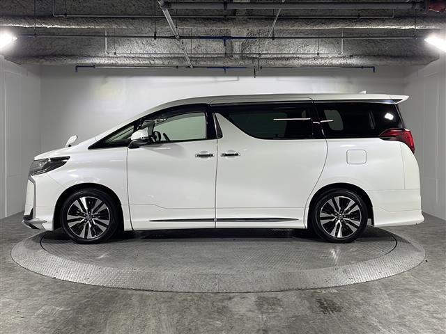 店舗にて現車の確認もできますので、お電話で在庫のご確認の上是非ご来店くださいませ！！！