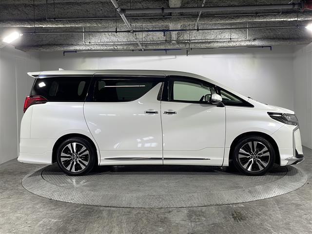 店舗にて現車の確認もできますので、お電話で在庫のご確認の上是非ご来店くださいませ！！！