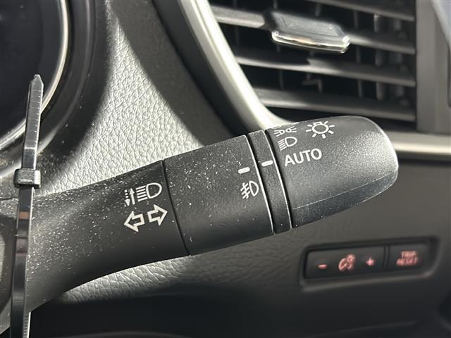 【ドライブレコーダー】映像・音声などの運転中の記録を残します。事故などを起こした起こされた時の証拠になりえますので、もしも時でも安心ですね。