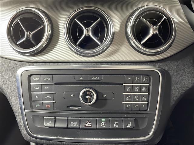 【オートエアコン】車内温度を感知して自動で温度調整をしてくれるのでいつでも快適な車内空間を創り上げます！