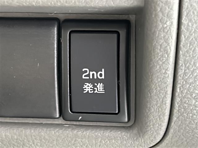 店舗にて現車の確認もできますので、お電話で在庫のご確認の上是非ご来店くださいませ！！！