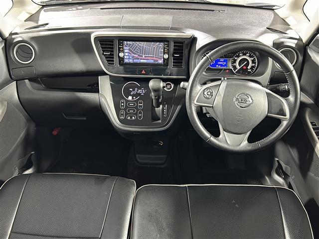 店舗にて現車の確認もいただけますので、お電話で在庫のご確認の上是非ご来店くださいませ！！！