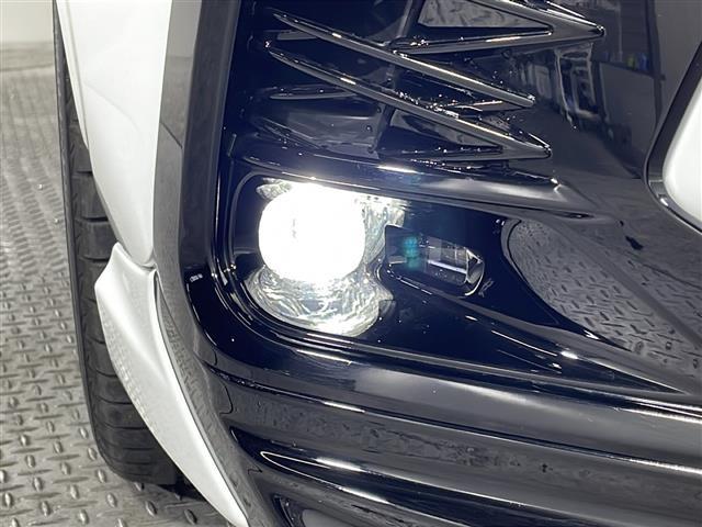 【ライト・ランプ】悪天候や夜間の走行も視界良好で安心してお乗りいただけます。ヘッドライト・ホイール・フロントガラスなど色々な部分コーティングをご用意しております。ぜひご相談ください。