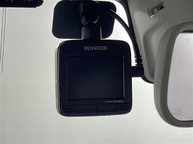 【ドライブレコーダー】映像・音声などの運転中の記録を残します。事故などを起こした起こされた時の証拠になりえますので、もしも時でも安心ですね。