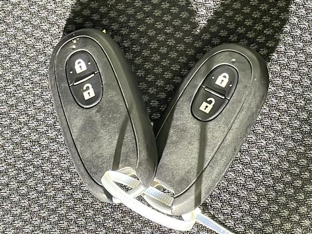 【キーレス】ボタンひとつでドアの開閉が可能で便利です！