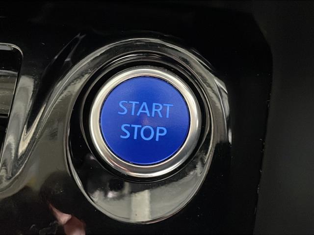 【スマートキー（エンジンスタートストップスイッチ）】スマートキー（電子キー）を持っていれば、スイッチを押すだけでエンジンをかけることができます！