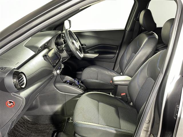 【助手席】きれいな助手席なので家族や友だちに乗ってもらっても安心です！