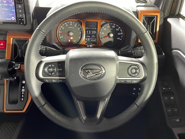 【ステアリング】軽い力で扱いやすいハンドルです。目立つ傷やスレなどなく綺麗な状態です！「プレミアム抗菌コートＧ」をいれていただくとさらに快適に！清潔なお車はお子様にも安心ですね！