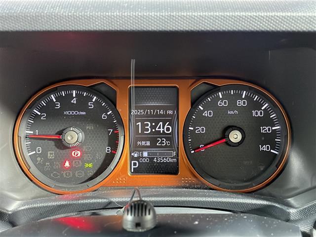 【スピードメーター】メーターがシンプルで見やすく運転しやすいですね！