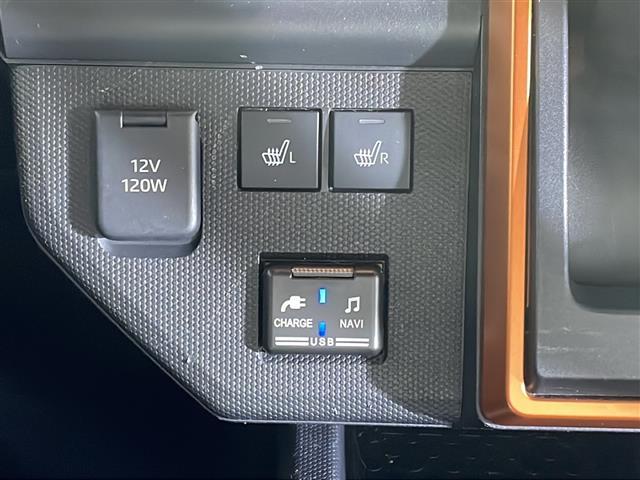 【シートヒーター】シートを温めてくれる暖房機器です！長時間座っていると負担が掛かりやすい背中や腰、または冬場などの寒い日に冷えやすい脚部に快適なぬくもりを伝えます。