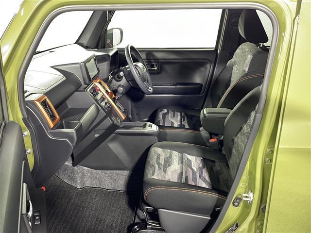 【助手席】きれいな助手席なので家族や友だちに乗ってもらっても安心です！