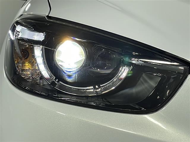 【ライト・ランプ】悪天候や夜間の走行も視界良好で安心してお乗りいただけます。ヘッドライト・ホイール・フロントガラスなど色々な部分コーティングをご用意しております。ぜひご相談ください。