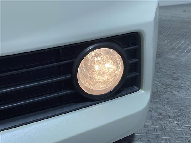 【　フォグランプ　】日本語で霧灯（むとう）と呼ばれるフォグランプは、その名の通り濃い霧が発生した際などに点灯させて、視界を確保する重要なランプです！