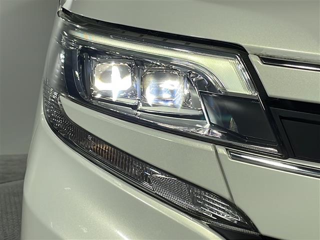 【ライト・ランプ】悪天候や夜間の走行も視界良好で安心してお乗りいただけます。ヘッドライト・ホイール・フロントガラスなど色々な部分コーティングをご用意しております。ぜひご相談ください。