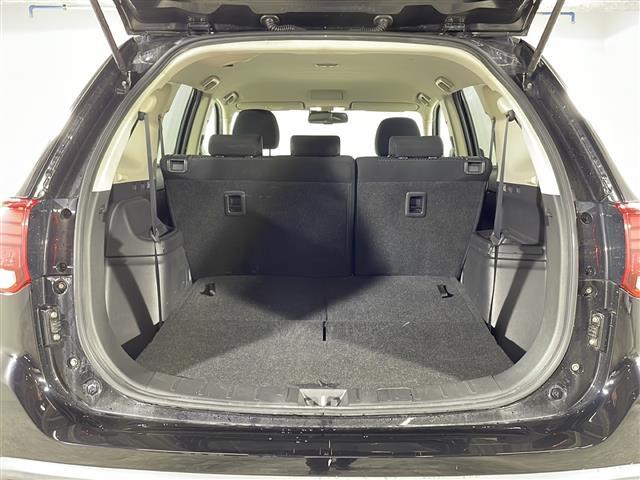 【トランクルーム】トランクルームにもしっかり荷物も積み込めます！！