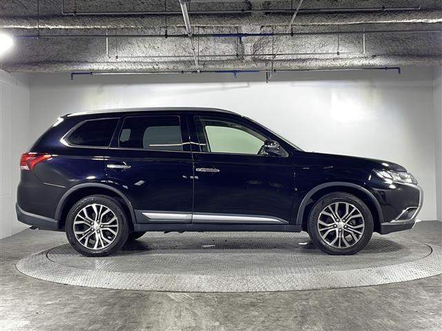 店舗にて現車の確認もできますので、お電話で在庫のご確認の上是非ご来店くださいませ！！！／／