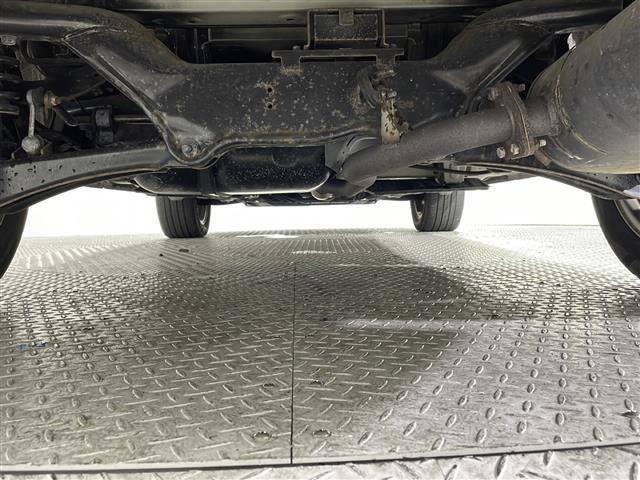 【下廻り】目立つ錆や、オイル漏れもなく安心です！掲載箇所以外にご希望の写真がございましたら、お気軽にお問い合わせ下さい！メールや郵送でお送りさせていただきます。