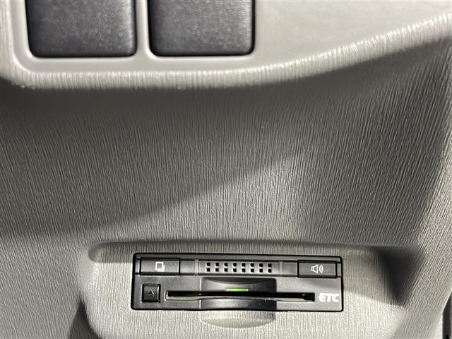 【　ＥＴＣ　】今やカーライフにおける重要性はナビにも匹敵するのではないでしょうか？セットアップを行うことで利用可能になります！