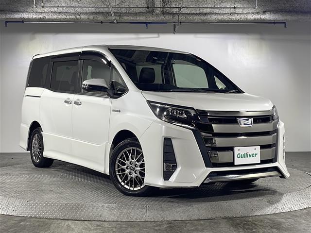 ノア ハイブリッドＳｉ　ダブルバイビー　禁煙車　７人乗り　純正９インチナビ　フルセグＴＶ　ＣＤ　ＤＶＤ　Ｂｌｕｅｔｏｏｔｈ　純正フリップダウンモニター　両側パワースライドドア　前後ドライブレコーダー　ビルトインＥＴＣ２．０　サンシェード（31枚目）