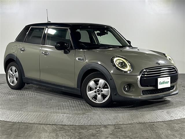 店舗にて現車の確認もいただけますので、お電話で在庫のご確認の上是非ご来店くださいませ。