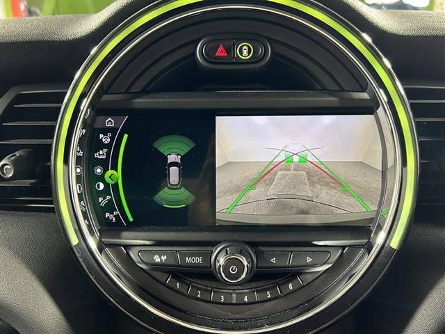 【バックカメラ】駐車が苦手な方でも映像で後方の安全確認もしっかり♪見えない死角の部分や距離感などモニター確認することが可能です！