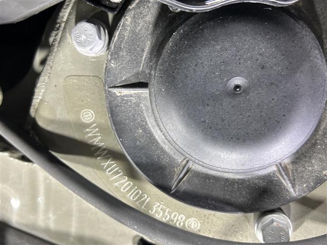 店舗にて現車の確認もいただけますので、お電話で在庫のご確認の上是非ご来店くださいませ。