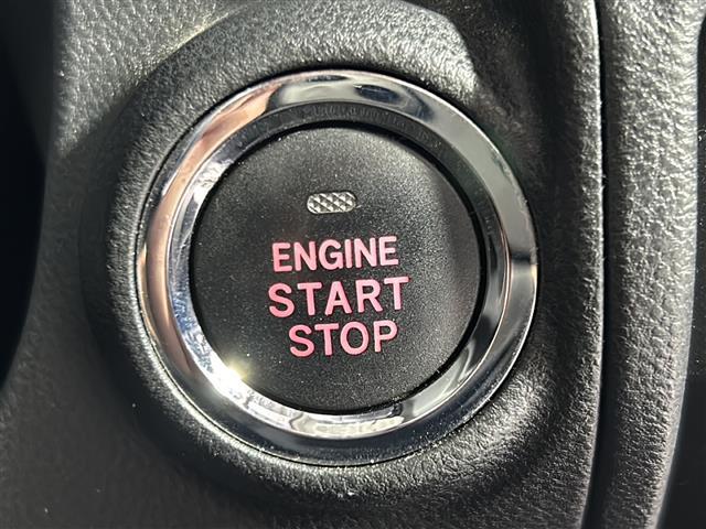 ＸＶ ２．０ｉ－Ｌ　アイサイト　禁煙車　アイサイト　純正８インチナビ　ＣＤ　ＤＶＤ　Ｂｌｕｅｔｏｏｔｈ　フルセグＴＶ　レーダークルーズコントロール　ブラインドスポットモニター　純正フロアマット　革巻きステアリング　ＬＥＤヘッドライト（11枚目）