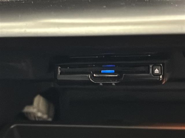 ＸＶ ２．０ｉ－Ｌ　アイサイト　禁煙車　アイサイト　純正８インチナビ　ＣＤ　ＤＶＤ　Ｂｌｕｅｔｏｏｔｈ　フルセグＴＶ　レーダークルーズコントロール　ブラインドスポットモニター　純正フロアマット　革巻きステアリング　ＬＥＤヘッドライト（19枚目）