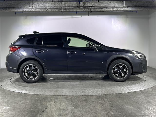 ＸＶ ２．０ｉ－Ｌ　アイサイト　禁煙車　アイサイト　純正８インチナビ　ＣＤ　ＤＶＤ　Ｂｌｕｅｔｏｏｔｈ　フルセグＴＶ　レーダークルーズコントロール　ブラインドスポットモニター　純正フロアマット　革巻きステアリング　ＬＥＤヘッドライト（40枚目）