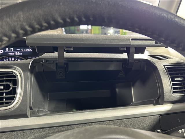 店舗にて現車の確認もいただけますので、お電話で在庫のご確認の上是非ご来店くださいませ！！！