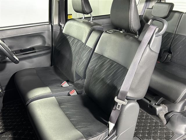 【　フロントシート　】使えるフロントシートで快適ドライブ♪