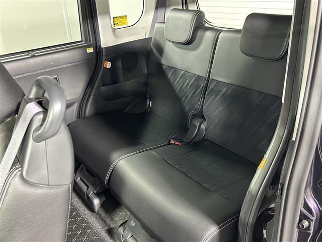 【　セカンドシート　】２列目も広々お乗りいただけます♪