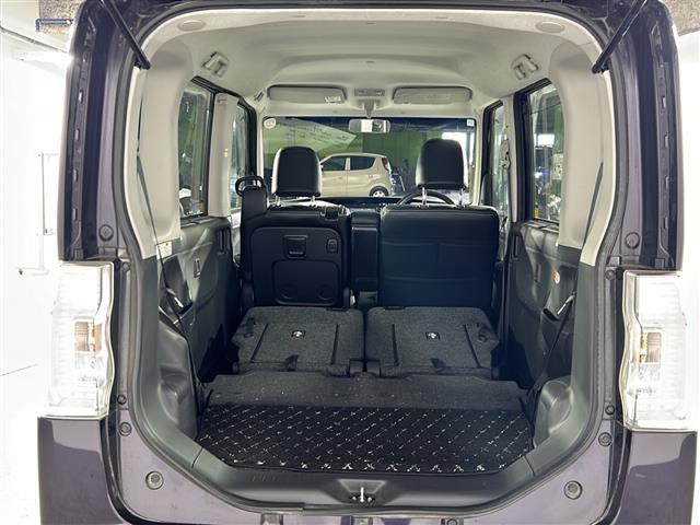 【　ラゲッジスペース　】リアシートを倒せばこの大容量！！ダンボールなどの大きい荷物も釣り具などの長尺物まで様々載せられそうです！！