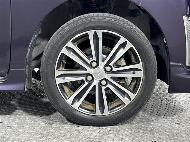 【　純正１５インチアルミホイール　】専用のアルミなので、お車のイメージにぴったり！！社外のアルミやスタッドレスタイヤも取り扱いございます！！ドレスアップもカスタマイズもお任せください！！