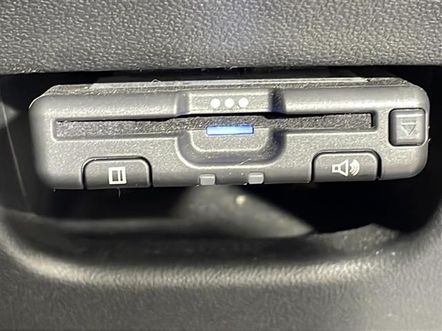 【　ＥＴＣ　】今やカーライフにおける重要性はナビにも匹敵するのではないでしょうか？セットアップを行うことで利用可能になります！