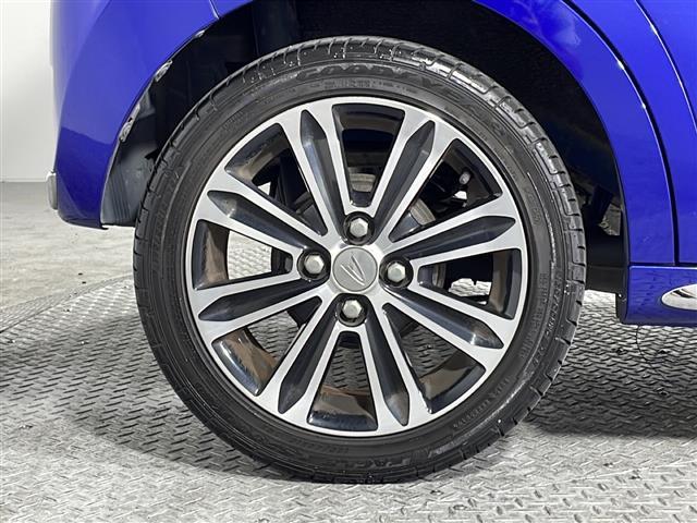 【アルミホイール】アルミホイールで足回りもかっこよく決まってます♪／／／／