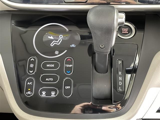 eKスペース G 禁煙車 社外ディスプレイオーディオ CD DVD AM FM ワンセグTV 片側パワースライドドア 純正サンシェード 純正ドアバイザー 社外フロアマット 保証書 取扱説明書 スマーキー(8枚目)