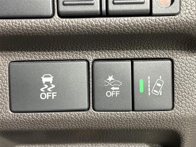 フリードハイブリッド ハイブリッド・Ｇホンダセンシング　県外仕入れ　禁煙車　６名乗り　純正ナビ　ワンセグ　ＣＤ　Ｂｌｕｅｔｏｏｔｈ　両側パワースライドドア　ホンダセンシング　クルーズコントロール　ビルトインＥＴＣ　スマートキー　スペアキー１本（17枚目）