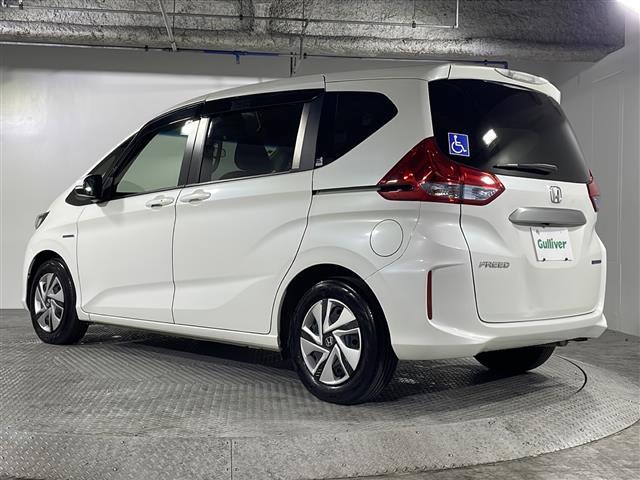 フリードハイブリッド ハイブリッド・Ｇホンダセンシング　県外仕入れ　禁煙車　６名乗り　純正ナビ　ワンセグ　ＣＤ　Ｂｌｕｅｔｏｏｔｈ　両側パワースライドドア　ホンダセンシング　クルーズコントロール　ビルトインＥＴＣ　スマートキー　スペアキー１本（33枚目）