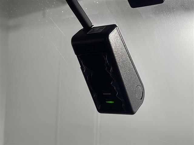 ルーミー Ｘ　Ｓ　県外仕入れ　禁煙車　純正９インチナビ　ビルトインＥＴＣ　ドライブレコーダー　シートヒーター　ステアリングリモコン　バックカメラ　プッシュスタート　ヘッドライトレベライザー（4枚目）