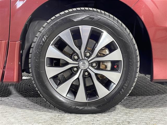 【タイヤ・ホイール】足回りもかっこよく決まってます！社外のアルミやスタッドレスタイヤも取り扱いございますドレスアップもカスタマイズもお任せください！