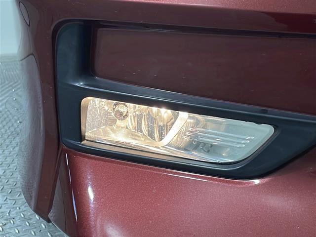 【ライト・ランプ】悪天候や夜間の走行も視界良好で安心してお乗りいただけます。ヘッドライト・ホイール・フロントガラスなど色々な部分コーティングをご用意しております。ぜひご相談ください。