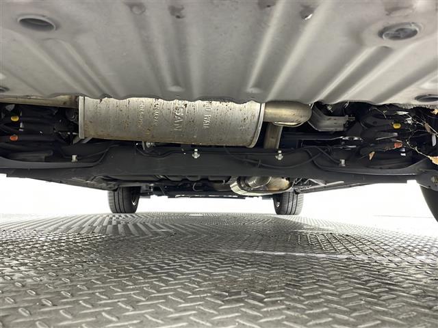 【下廻り】目立つ錆や、オイル漏れもなく安心です！掲載箇所以外にご希望の写真がございましたら、お気軽にお問い合わせ下さい！メールや郵送でお送りさせていただきます。