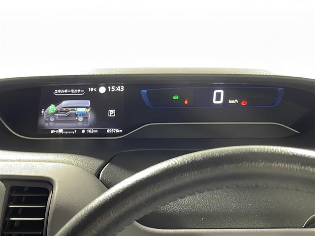 【スピードメーター】メーターがシンプルで見やすく運転しやすいですね！