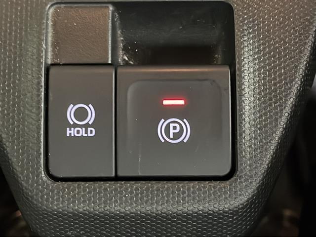 【電動パーキングブレーキ】パーキングブレーキを指先だけで操作可能です！力の弱い人にも安心してブレーキをかけていただけます！