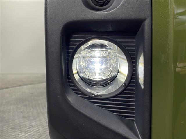 【　フォグランプ　】日本語で霧灯（むとう）と呼ばれるフォグランプは、その名の通り濃い霧が発生した際などに点灯させて、視界を確保する重要なランプです！